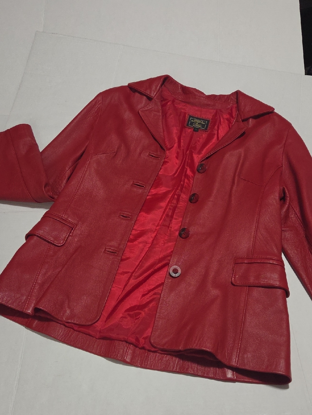 Women’s Red Leather Button-Front Jacket VINTAGE.MADE IN AUSTRALIA. 100% NATURAL